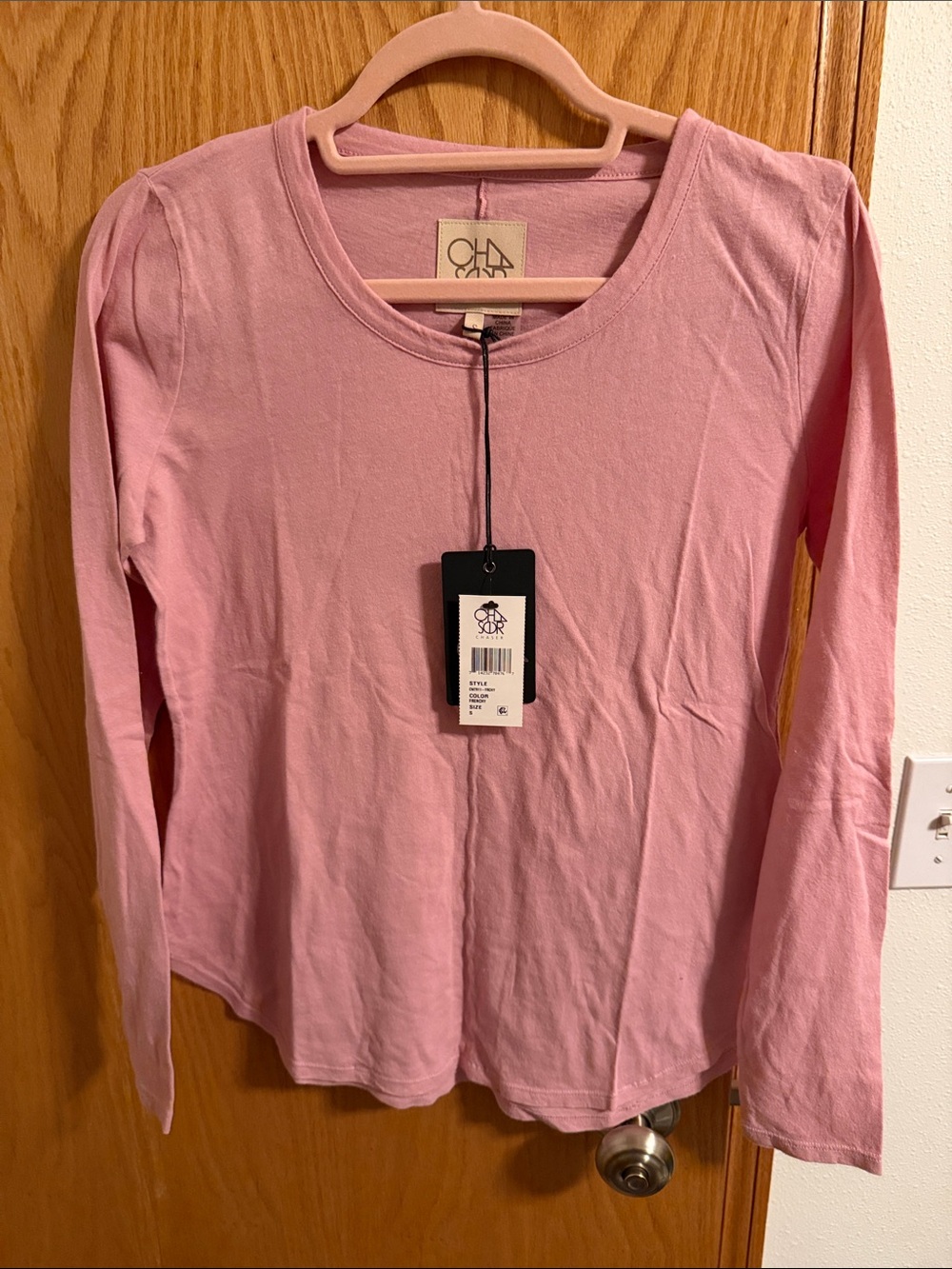 🫶🏼5 for $45!!🫶🏼Chaser Soft Pink Long Sleeve Crewneck Top